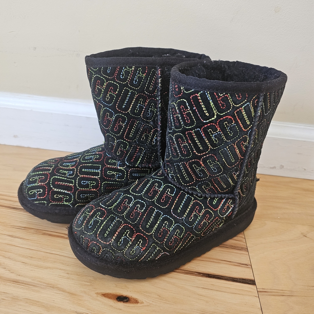 UGG Black Logo Classic Stitch Suede winter Boots Size 13 Kids